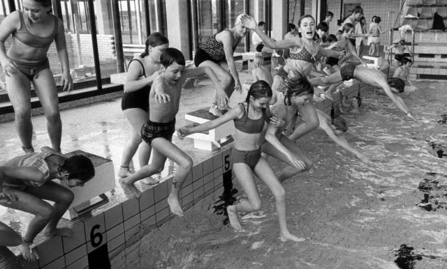 När man lärde sig simma