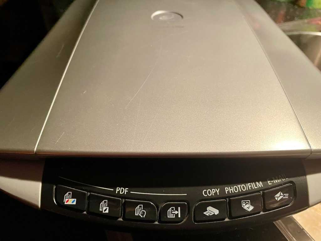 Gammal scanner till&nbsp;skroten