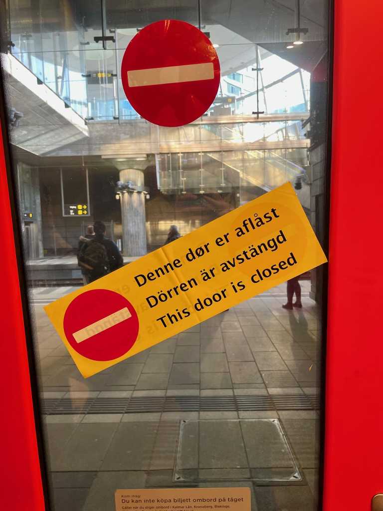 Trasigt på Öresundståg.