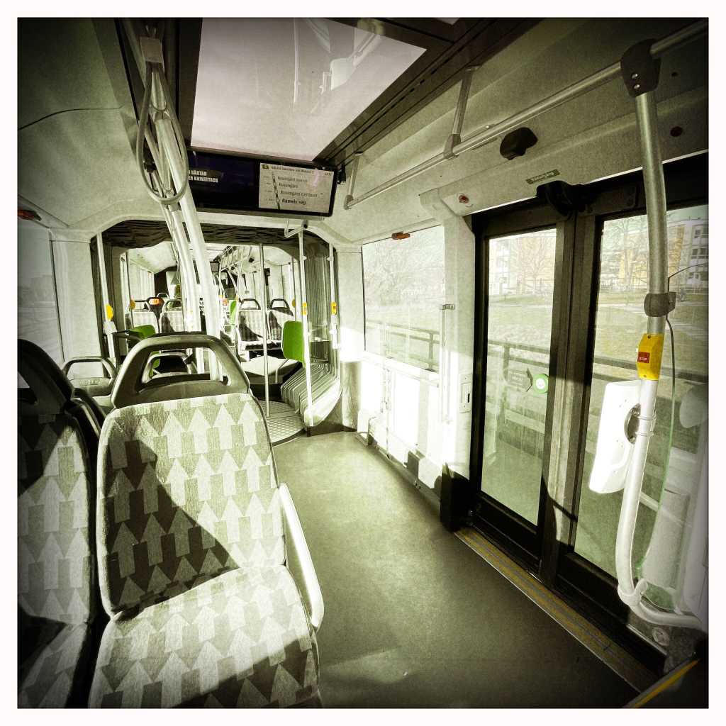 På superbussen, linje 5 i Malmö.