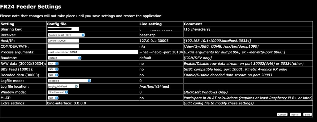 Skärm som visar inställningar för FR24-mottagare med olika konfigurationer och alternativ för att sända flygdata.