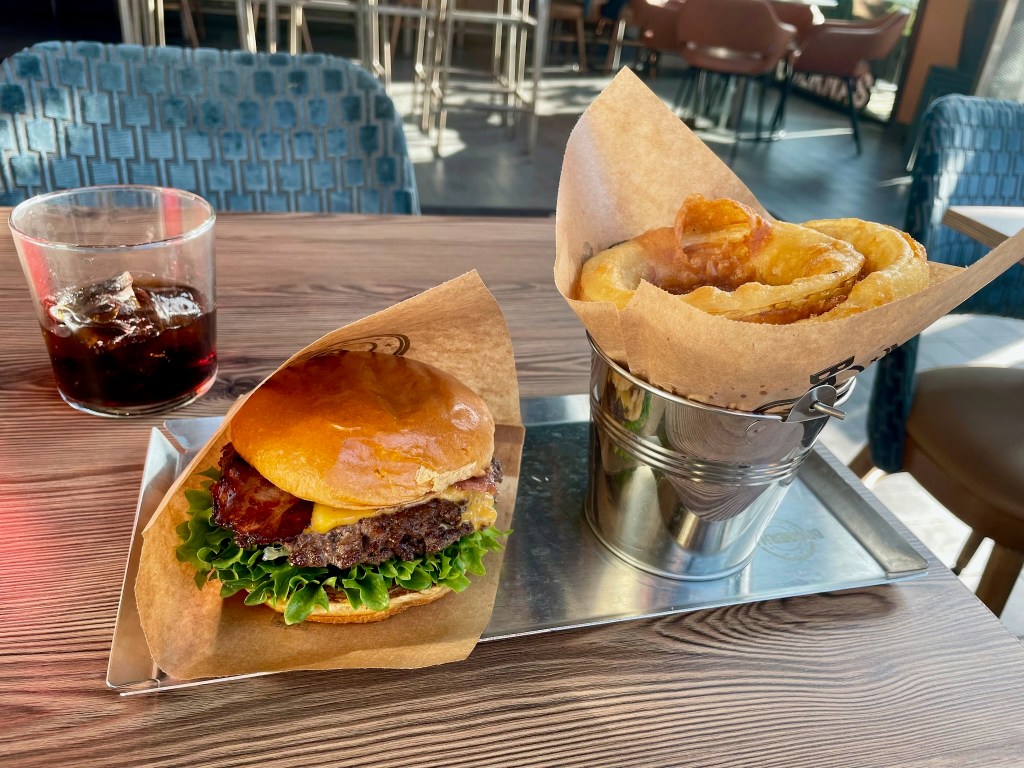 Brödernas – hamburgare av lite lyxigare&nbsp;snitt